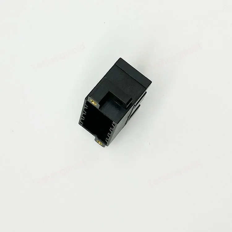特诚科技PBT精密注塑件实拍 4